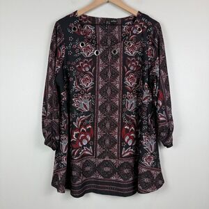 New Directions Curvy Tunic Top Women's 1X Plus Black Red Floral Grommet Artsy